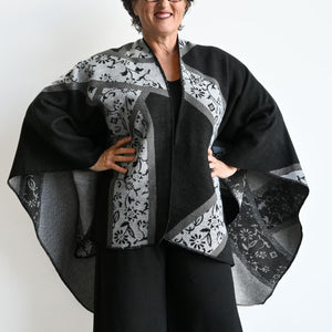 Winter Kimono Blanket Wrap - Black KOBOMO