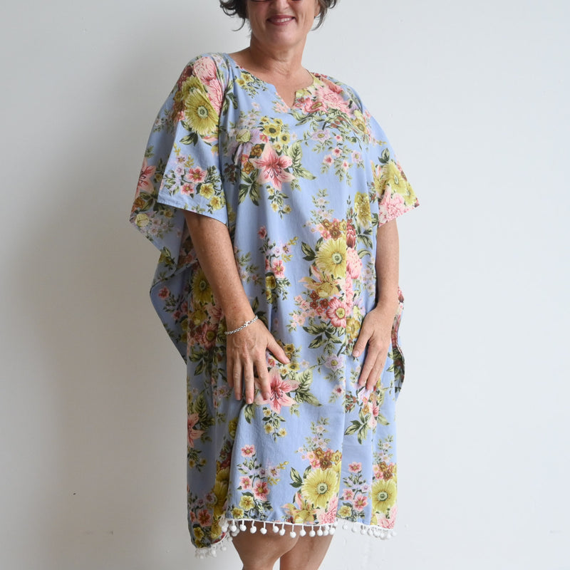 Easy Fit Cotton Beach Kaftan in Vintage Floral Regular + Plus Size