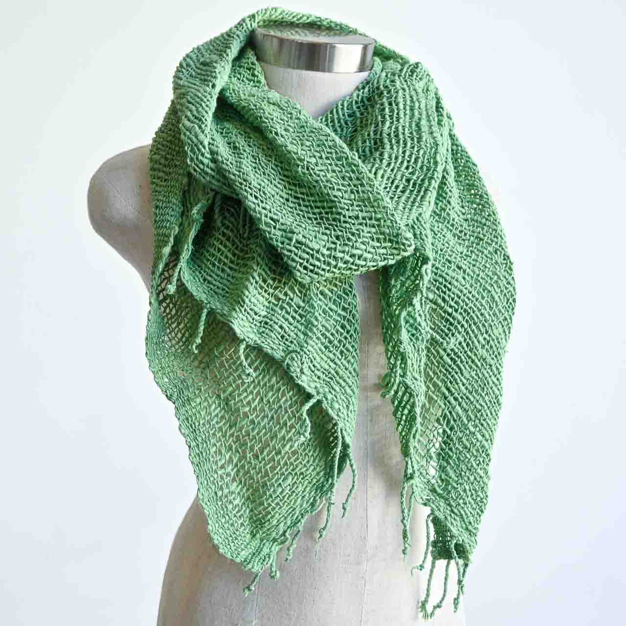 Winter scarf handmade with natural fibre (raw cotton). – KOBOMO