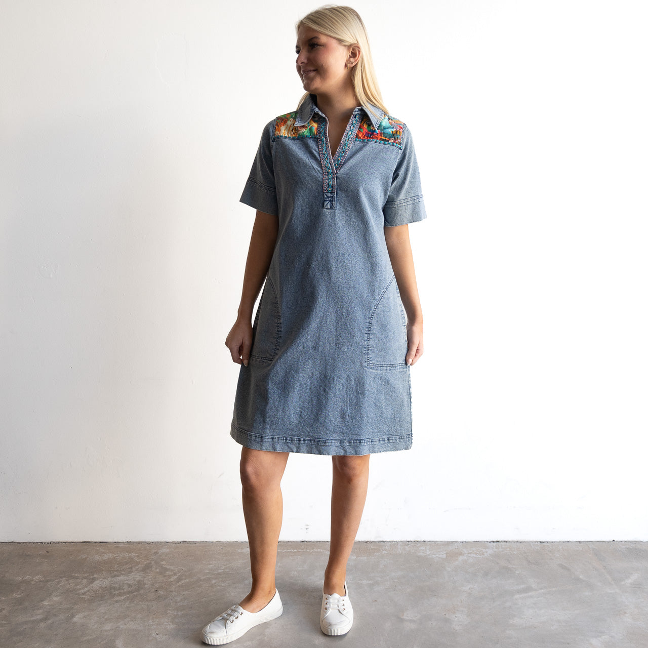 Applique Denim Dress - Jardin Exotique - 61067