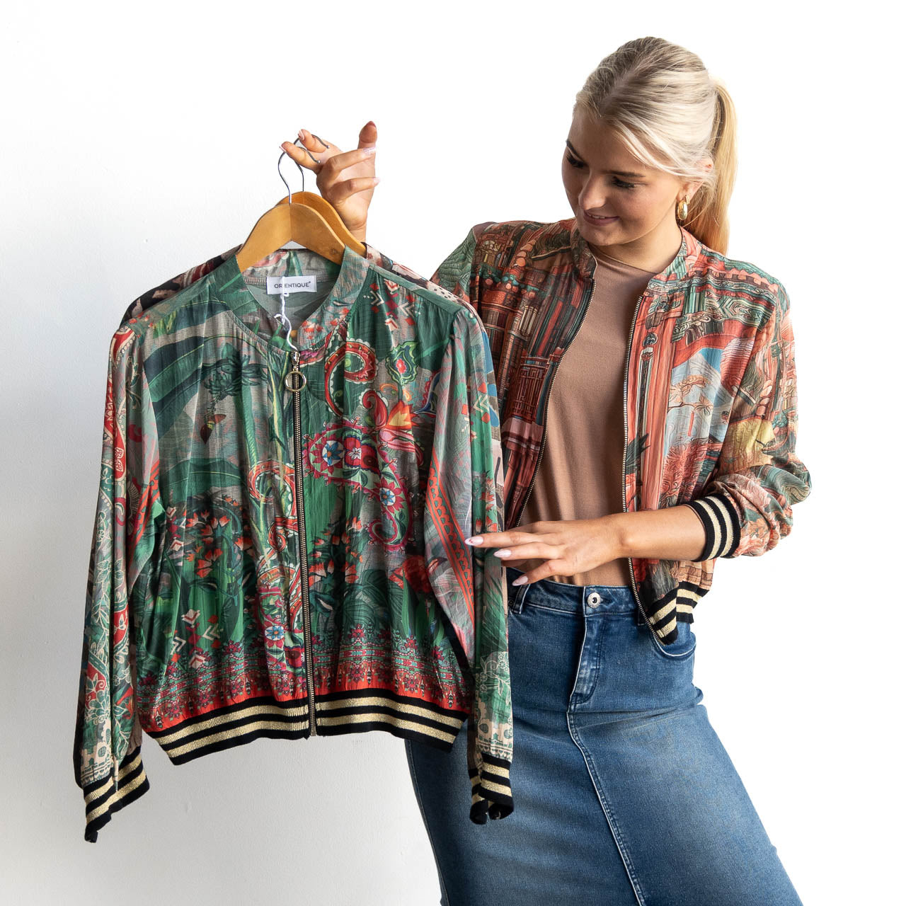 Atelier Crepe Bomber Jacket - Flamengo - 82005