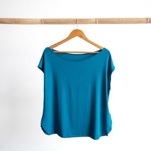 Curve Hem T-Shirt by KOBOMO Bamboo