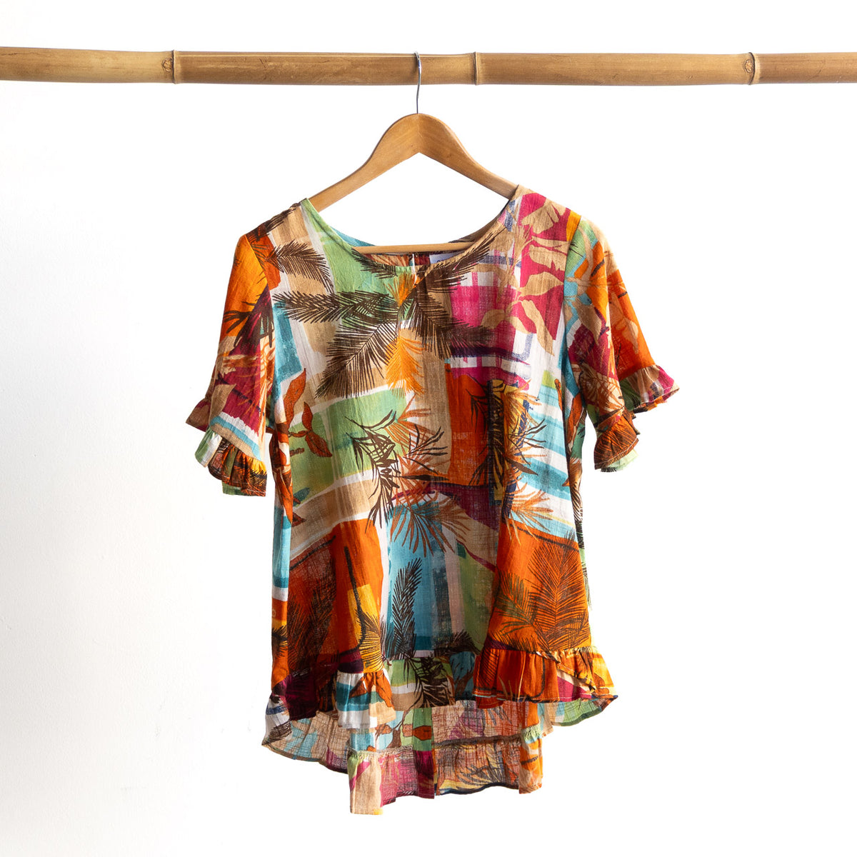 Chic Ruffle Hem Blouse - Perpignan - 72577