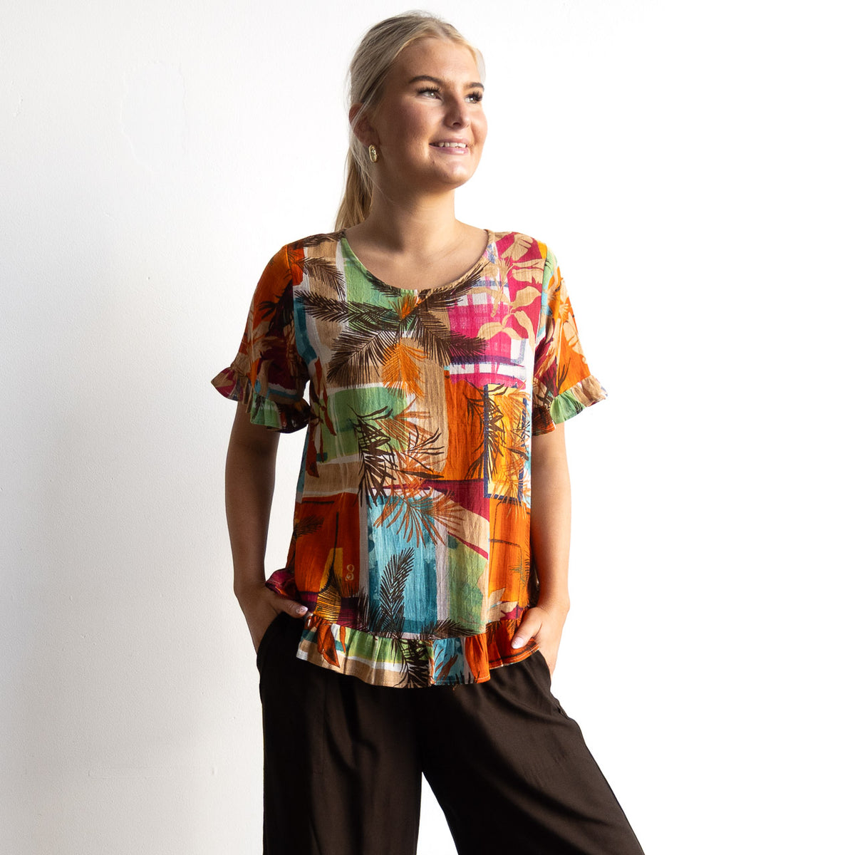 Chic Ruffle Hem Blouse - Perpignan - 72577