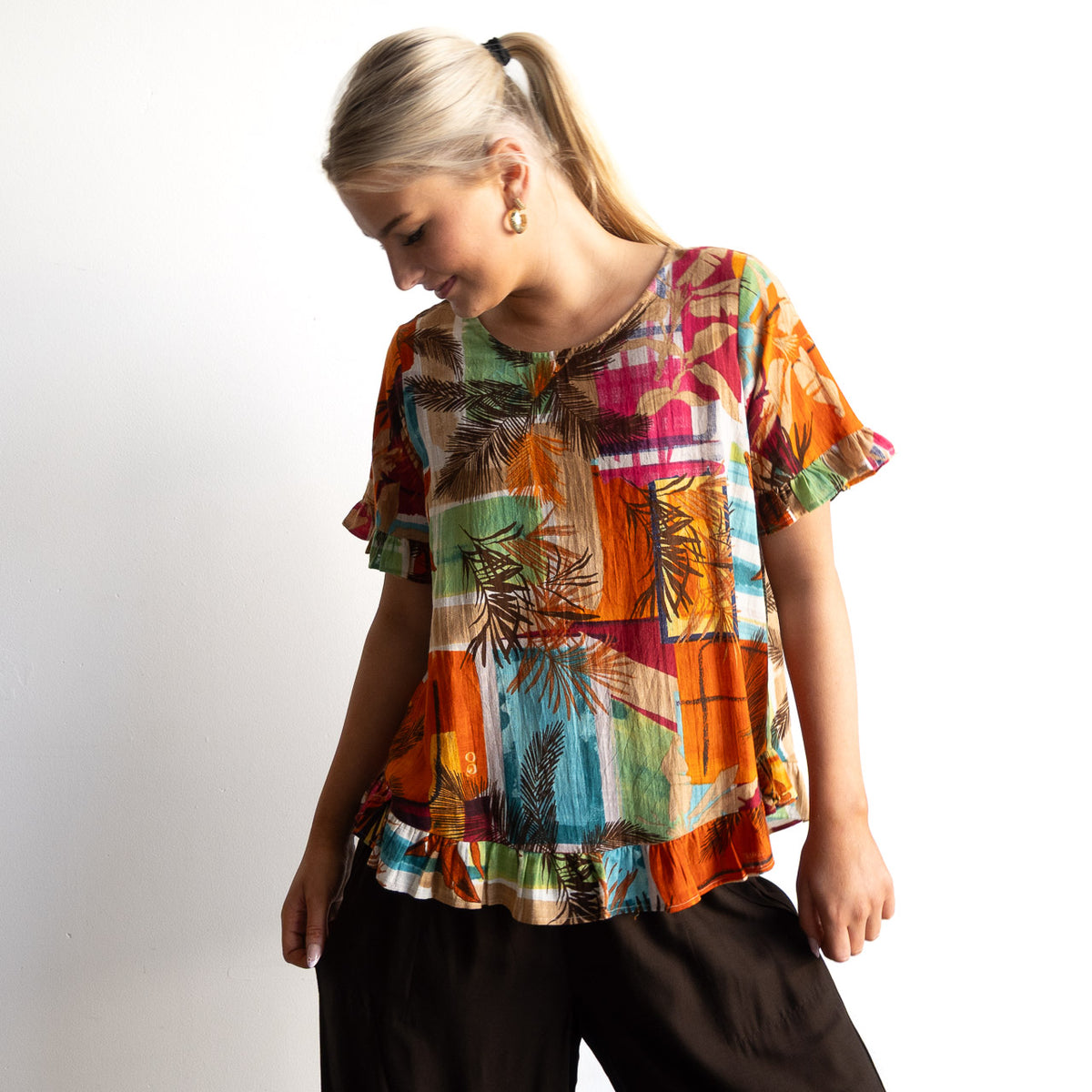 Chic Ruffle Hem Blouse - Perpignan - 72577