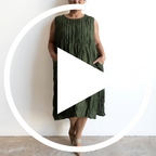 <div style="padding:100% 0 0 0;position:relative;"><iframe src="https://player.vimeo.com/video/1226438925?badge=0&amp;autopause=0&amp;player_id=0&amp;app_id=58479&amp;autoplay=1&amp;muted=1&amp;loop=1" frameborder="0" allow="autoplay; fullscreen; picture-in-picture; clipboard-write; encrypted-media; web-share"  style="position:absolute;top:0;left:0;width:100%;height:100%;" title="Go Your Own Way Midi Dress"></iframe></div><script src="https://player.vimeo.com/api/player.js"></script>