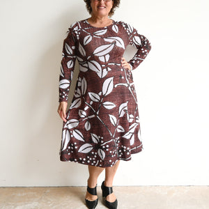 Masterpiece Midi Dress in Stretch Jersey - Island Leaves