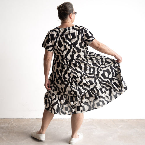 One Summer Tiered Smock Dress - Bold Art Black