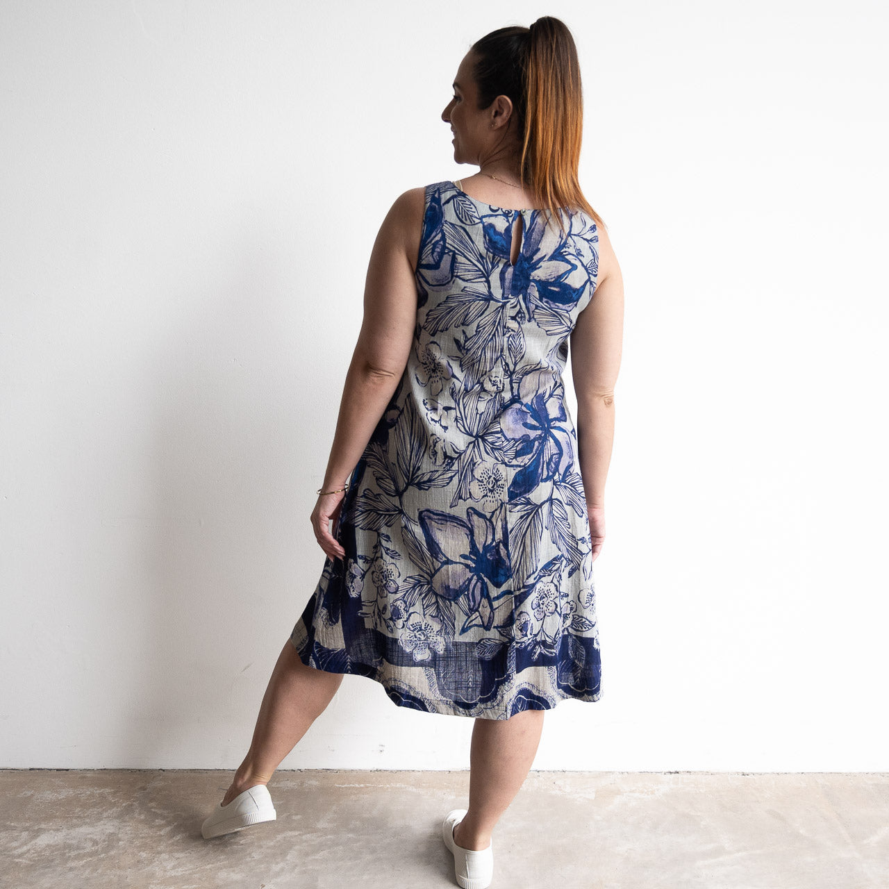 Sleeveless A-line Shift Dress - Avignon - 71004