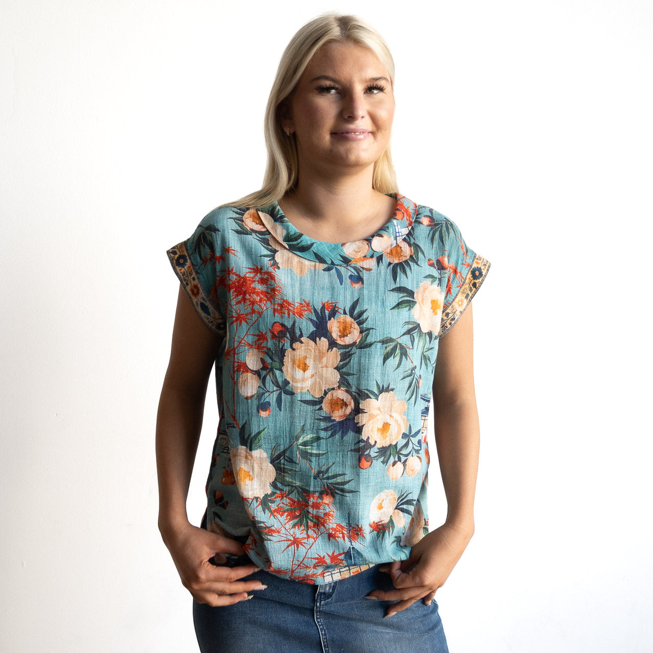 Soft Fold Neckline Top - Gordes - 23170