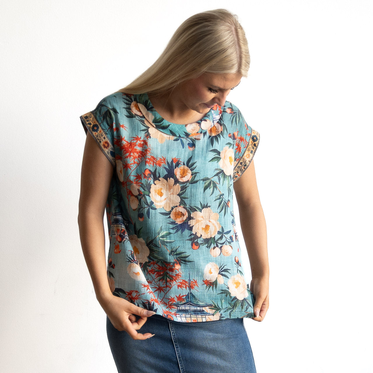 Soft Fold Neckline Top - Gordes - 23170