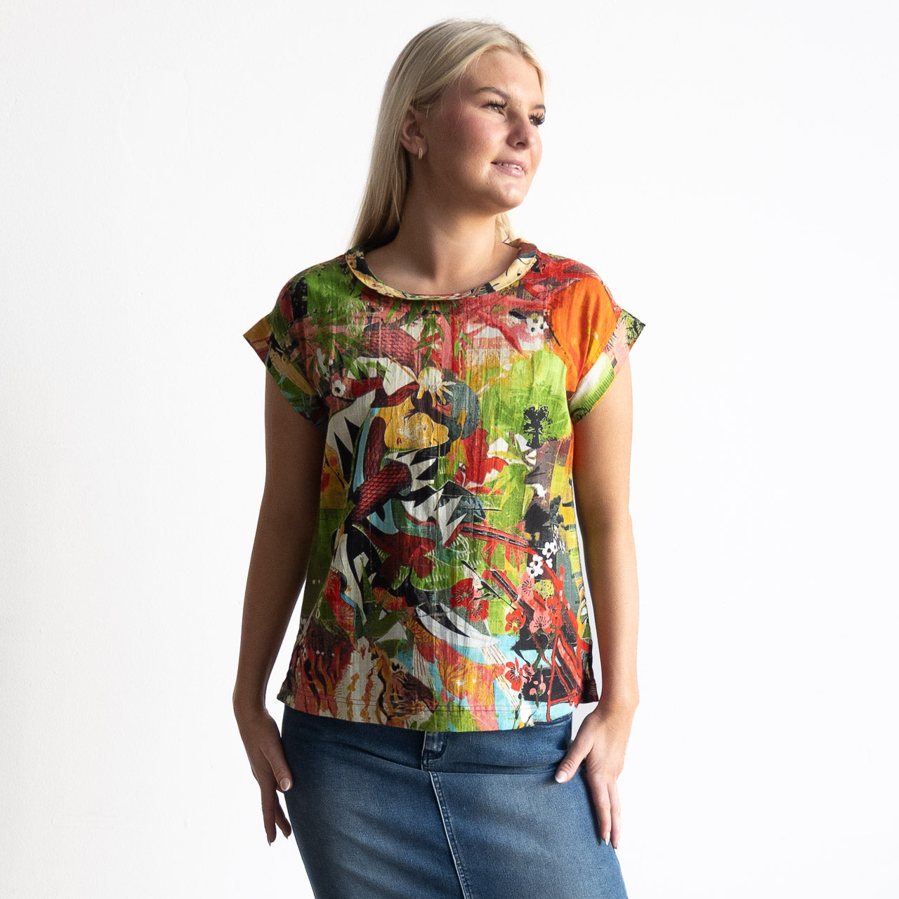 Soft Fold Neckline Top - Jardin Exotique - 1360