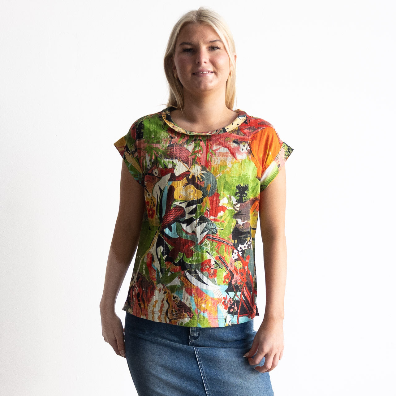Soft Fold Neckline Top - Jardin Exotique - 1360