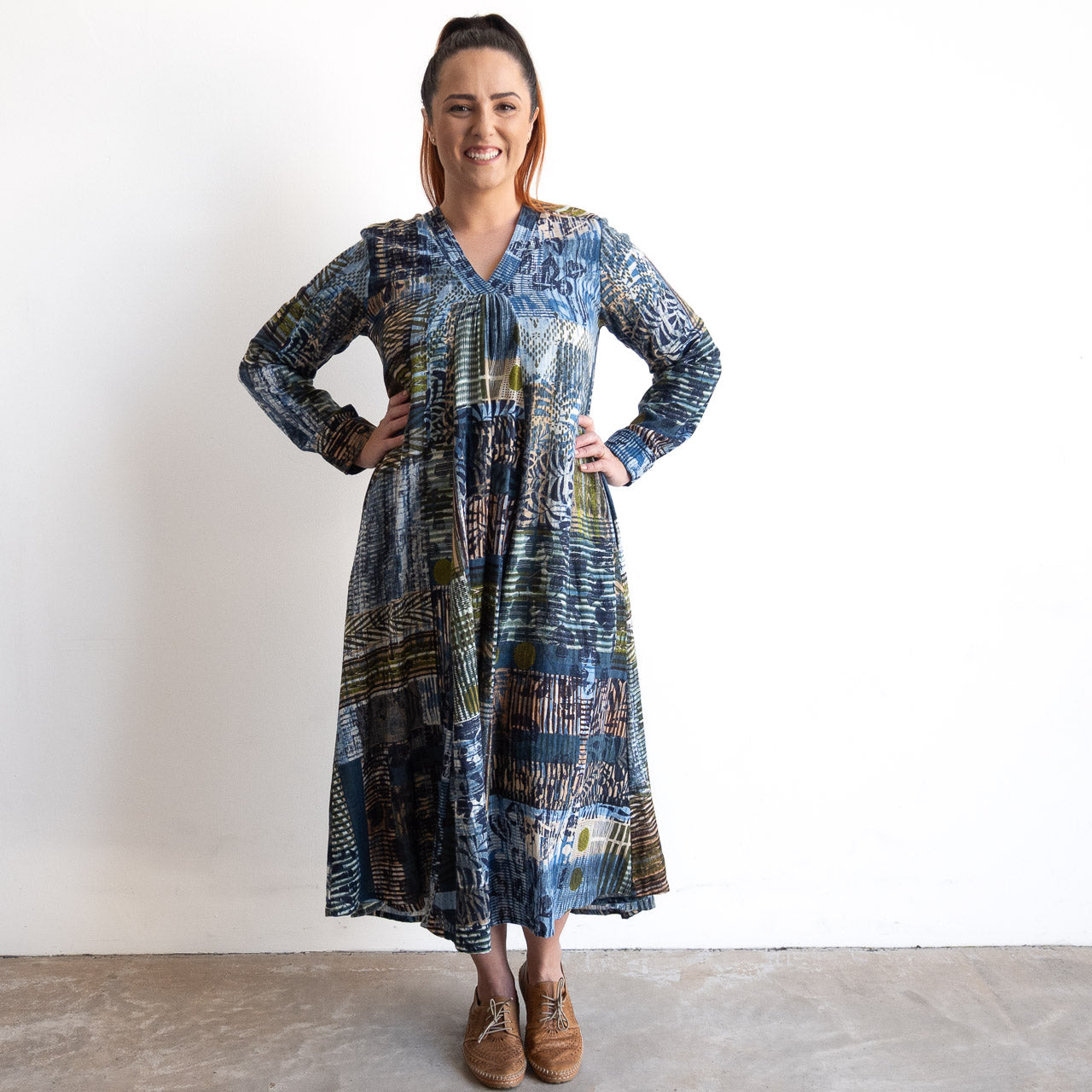 V-neck Midi Dress by Orientique Australia - Isfahan - 31054