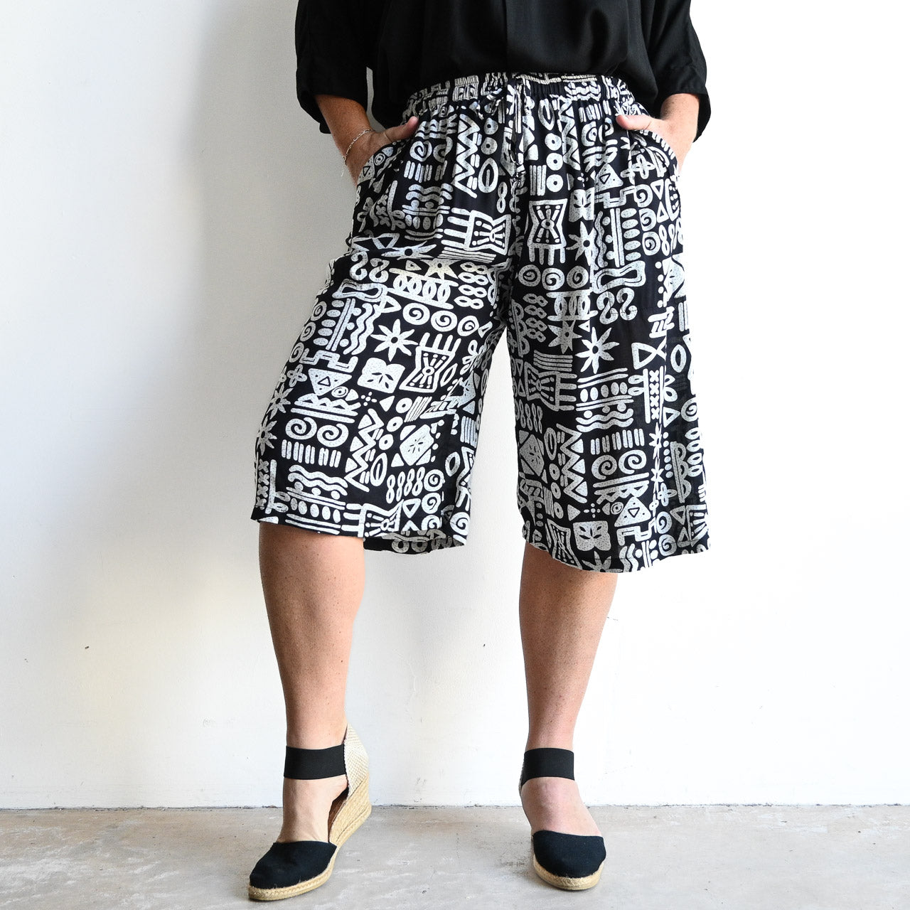 Zen Drawstring Shorts - Below-the-knee - Tribal
