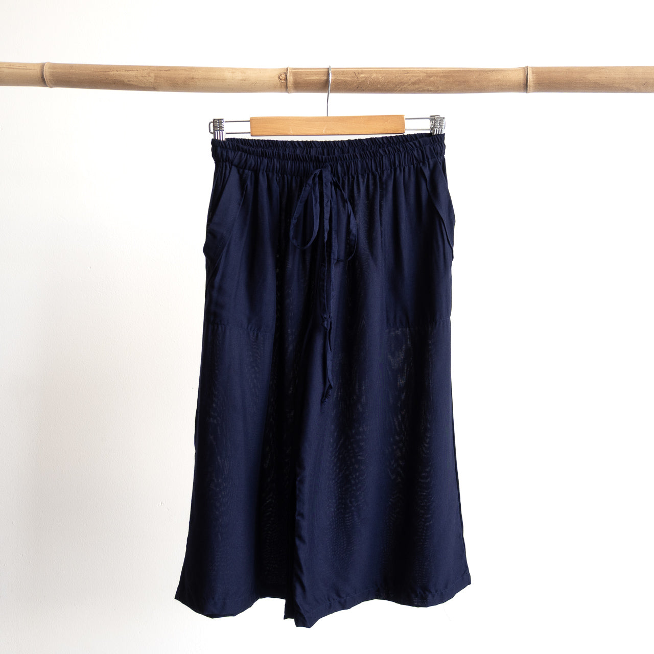 Zen Drawstring Shorts - Below-the-knee