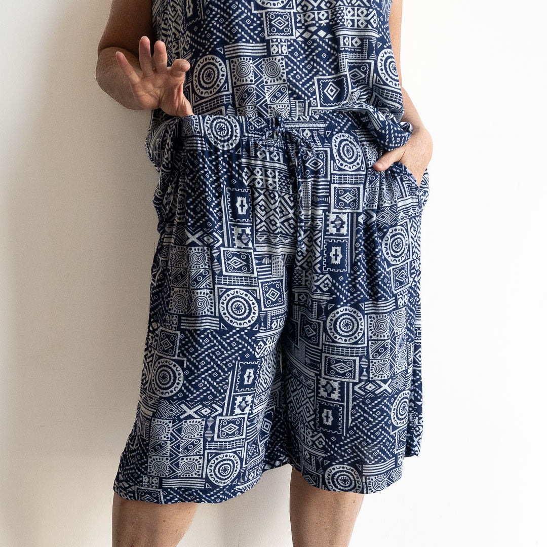 Zen Drawstring Shorts - Below-the-knee - Geometric