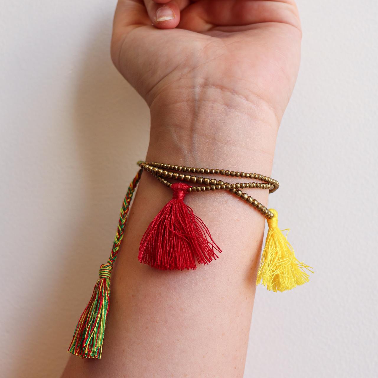 How To Make DIY Anthropologie Inspired Stack Bracelets - Amy Romeu