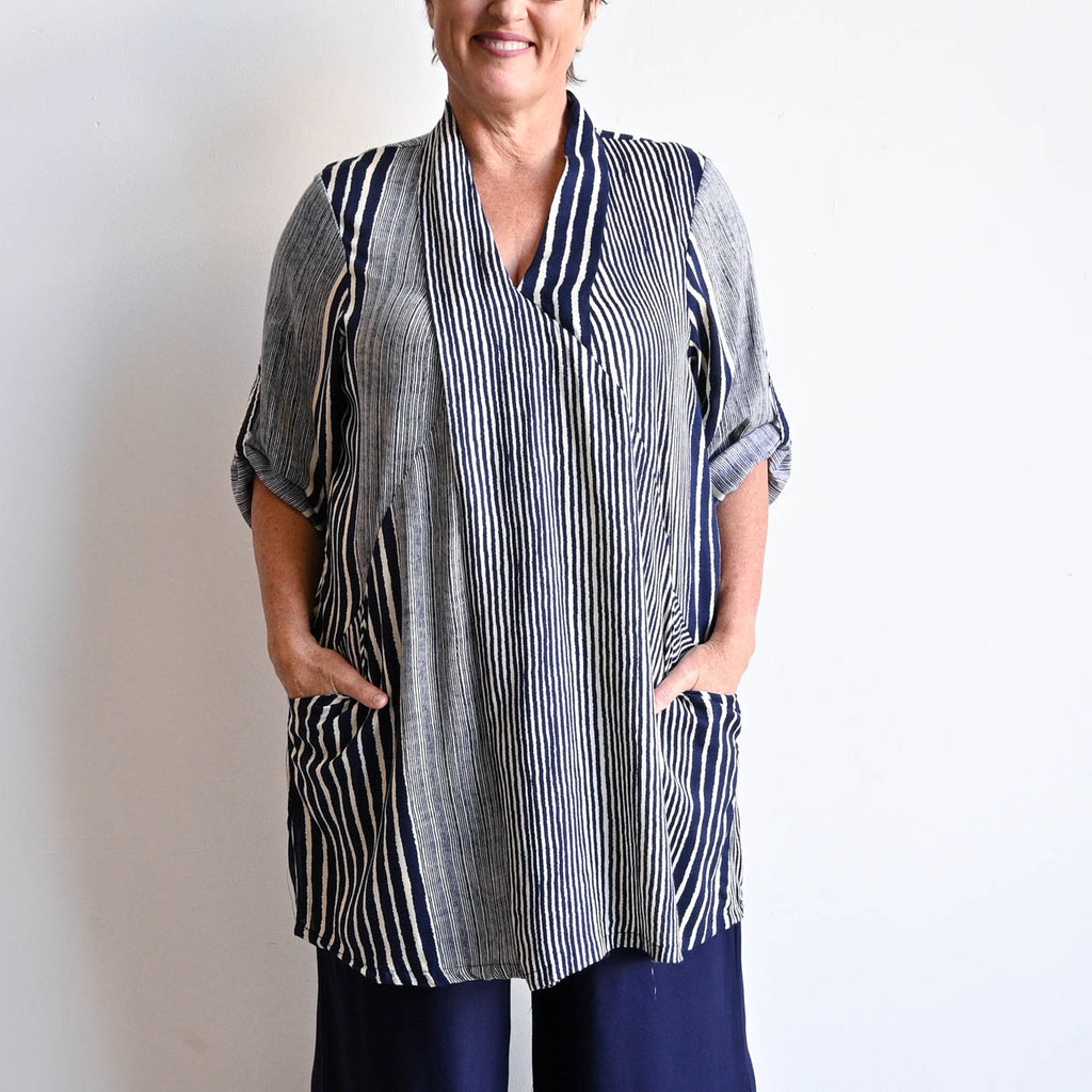 Apres Spa Tunic - Stripe - Navy KOBOMO