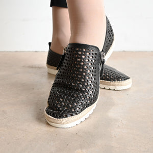 Aroam Black Leather Sneaker Shoe by Diana FerrariKOBOMO Women's Shoes