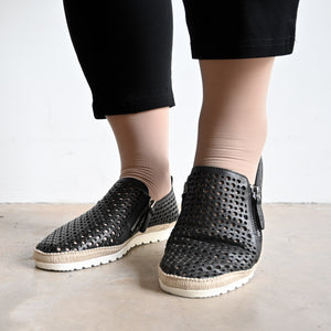 Aroam Black Leather Sneaker Shoe by Diana FerrariKOBOMO Women's Shoes
