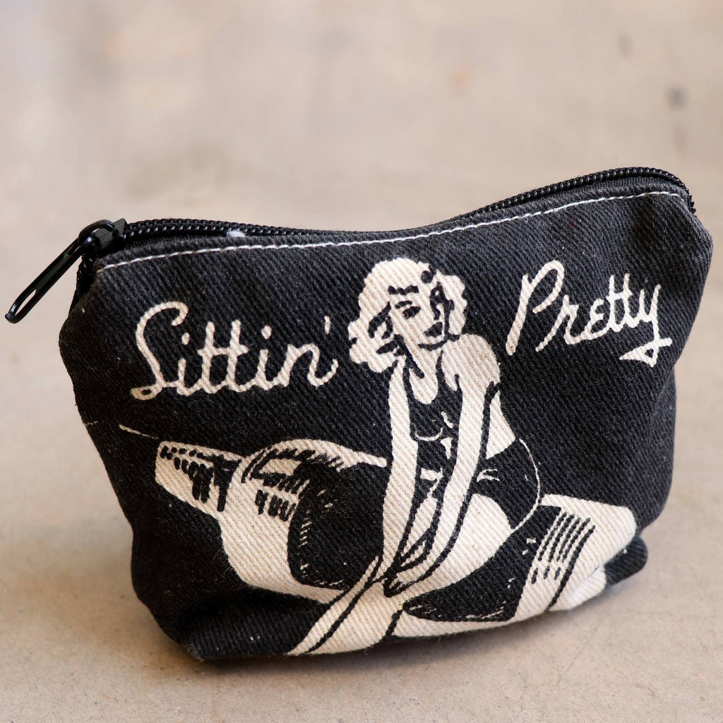 Cotton canvas printed zipper bag. Perfect for keys, sunglasses or loose change.