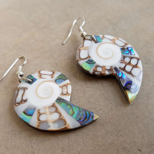 By The Sea Shore Earrings / Mother Of Pearl Shell / Shell - Lighter. 