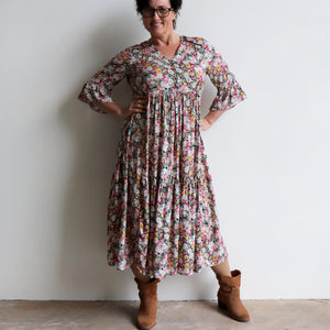 Our Sunday Best Midi Dress is flowing floral frock in a long, classic boho style. Karen.