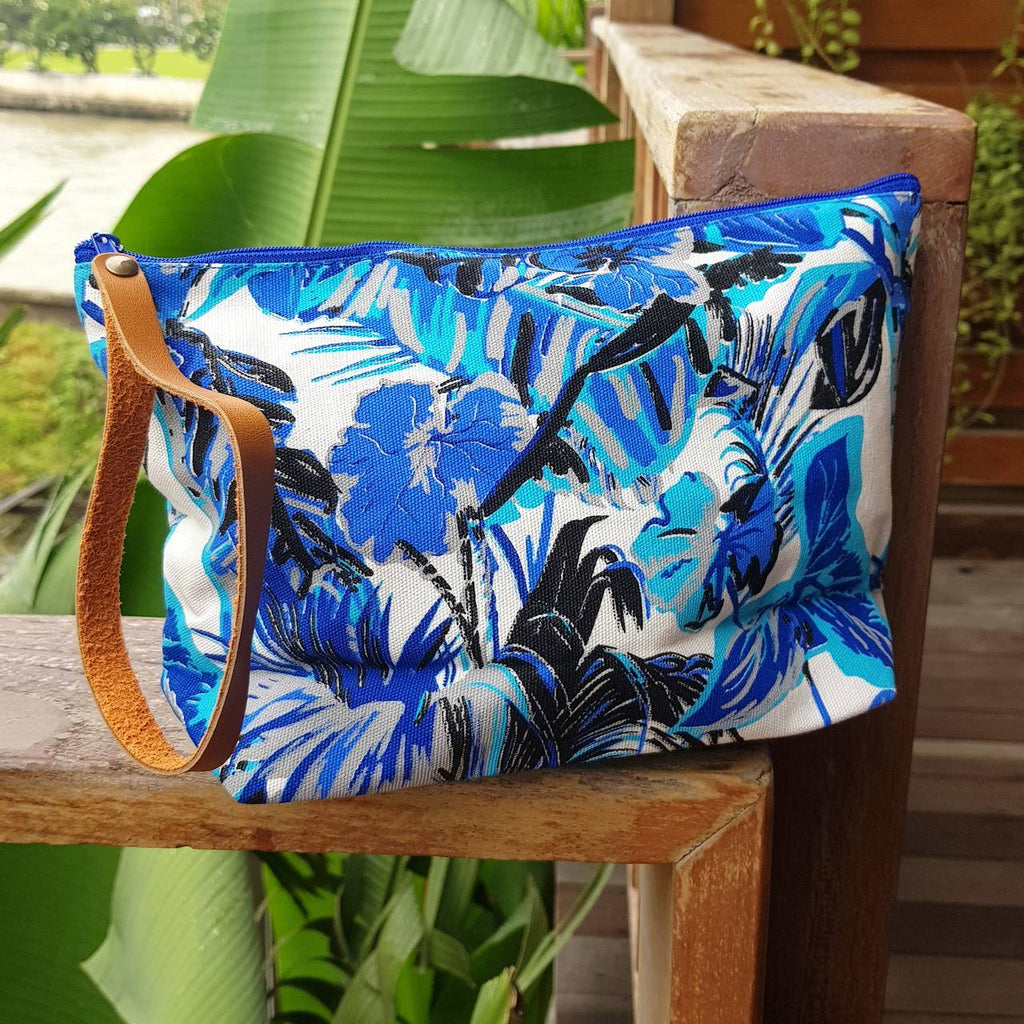 Anything Goes Clutch Bag zippered purse great for cosmetics, with a washable lining. Rainforest.